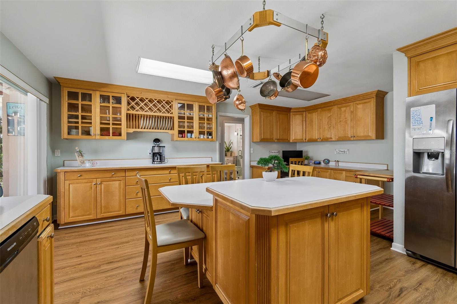 IMPERIAL PARK - Residential