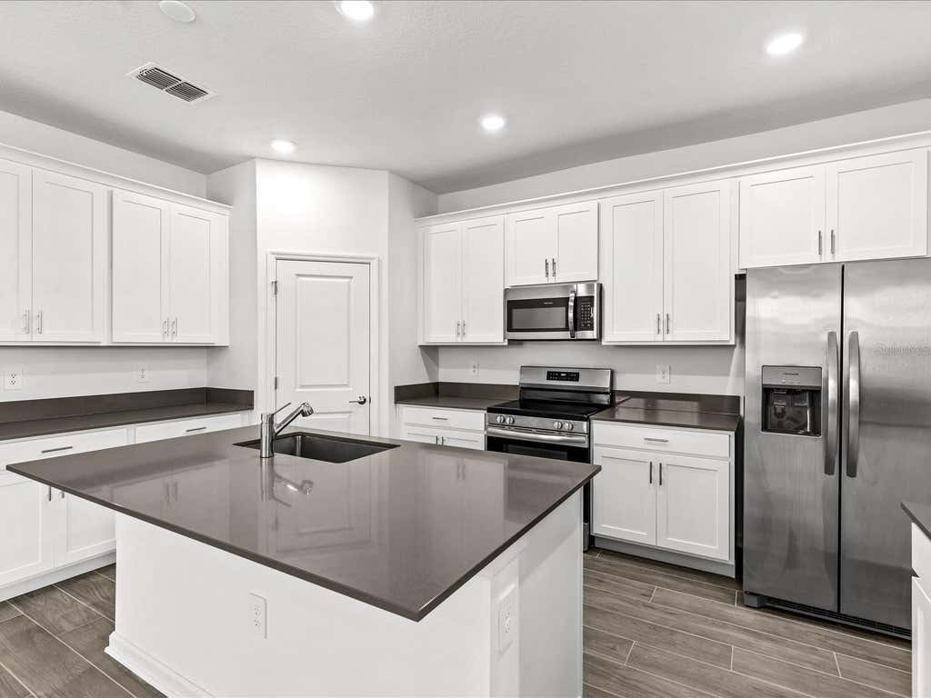 Photo of 2952 Armstrong Avenue, Clermont, FL 34714 (MLS # O6432418)