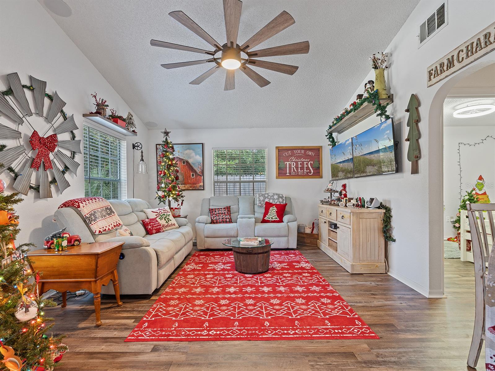 25336 SAINT ANNE STREET