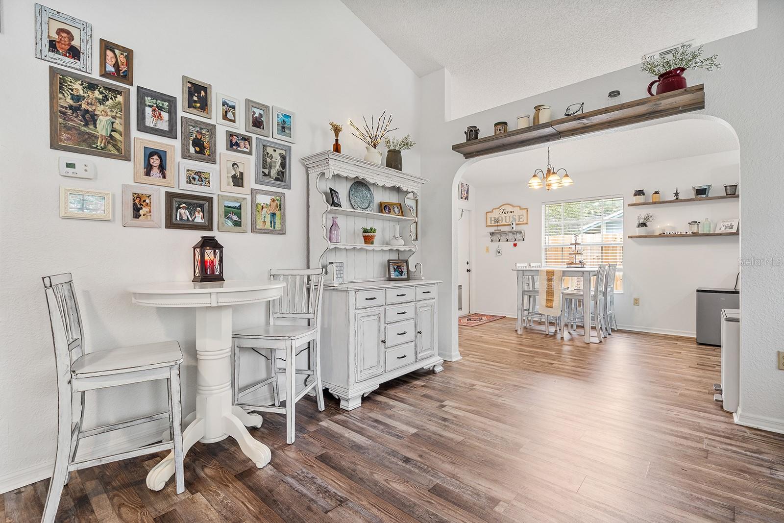 MOUNT PLYMOUTH - Residential