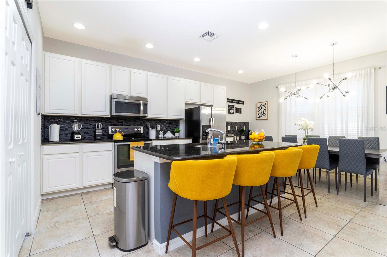 BELLAVIDA REPLAT 2 - Residential Lease