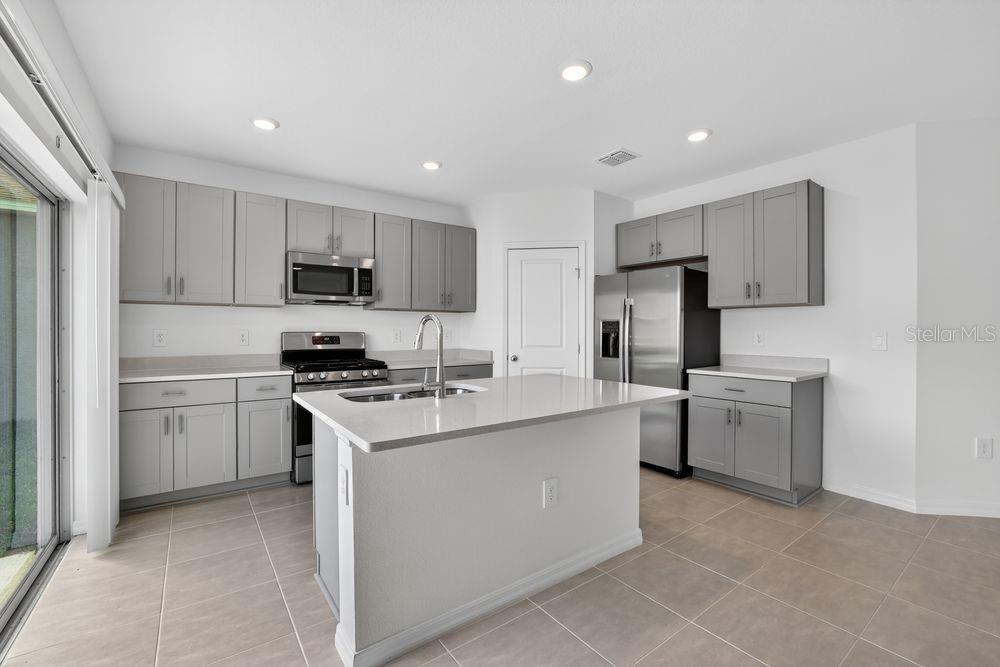 13819 SAWMILL STREET