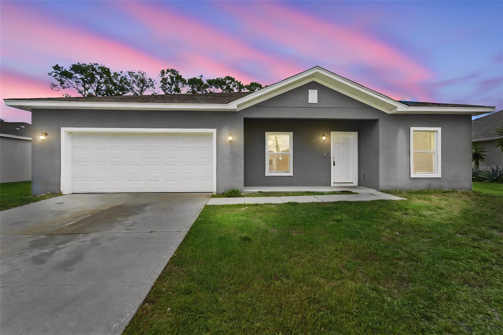 983 PYRACANTHA STREET