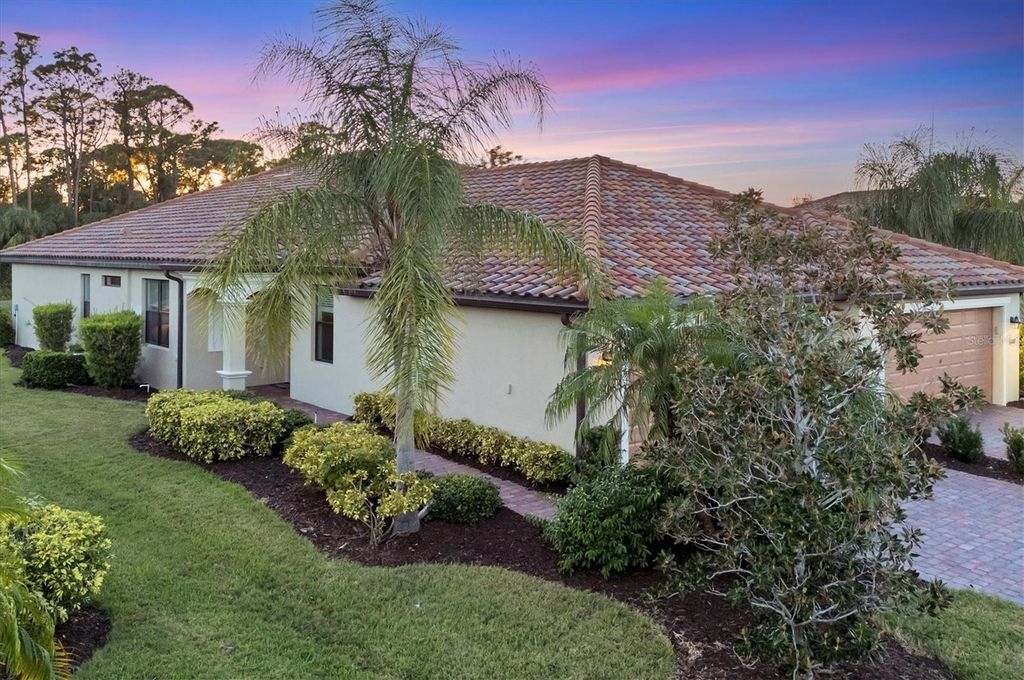 34212 - Bradenton community | Sarasota Real Estate 8 Photo of 6704 Willowshire Way, Bradenton, FL 34212 (MLS # A4670183)