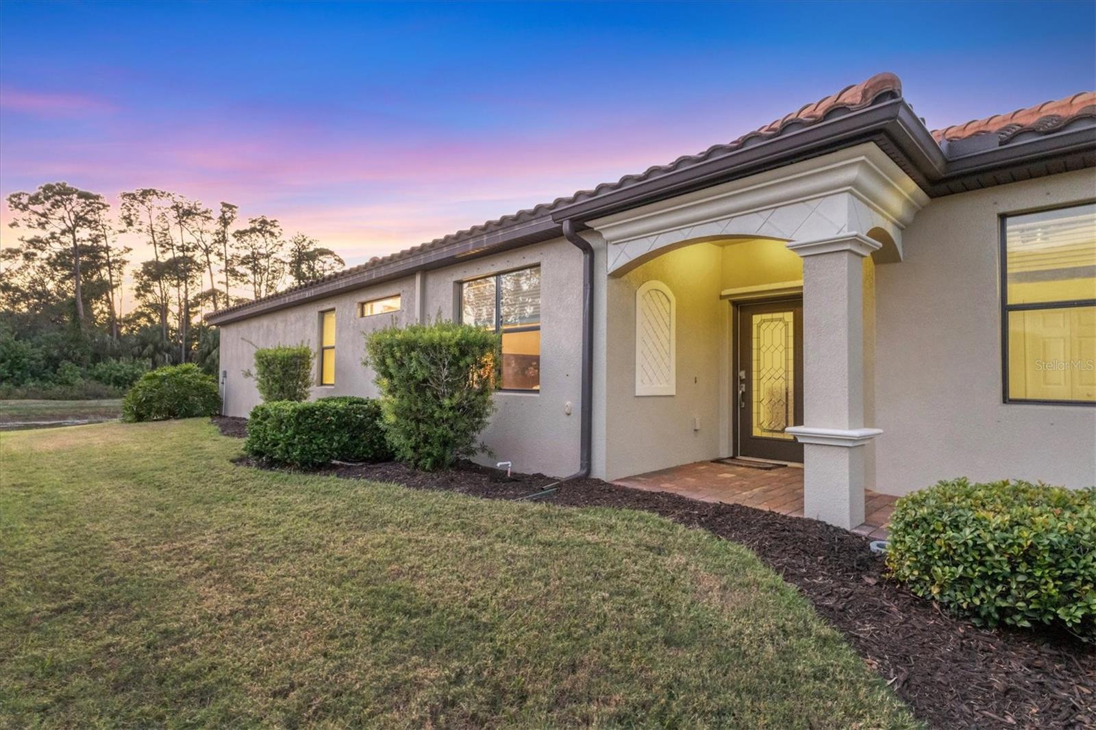 6704 WILLOWSHIRE WAY