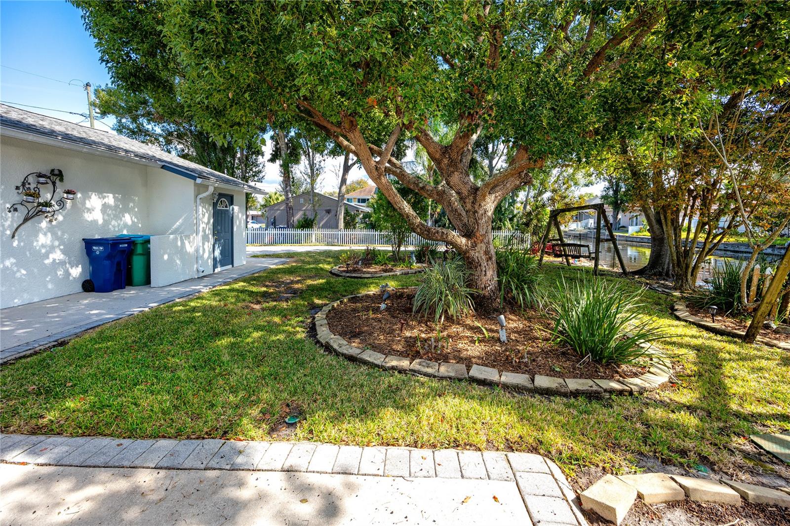 FRESH WATER ESTATES - Residential