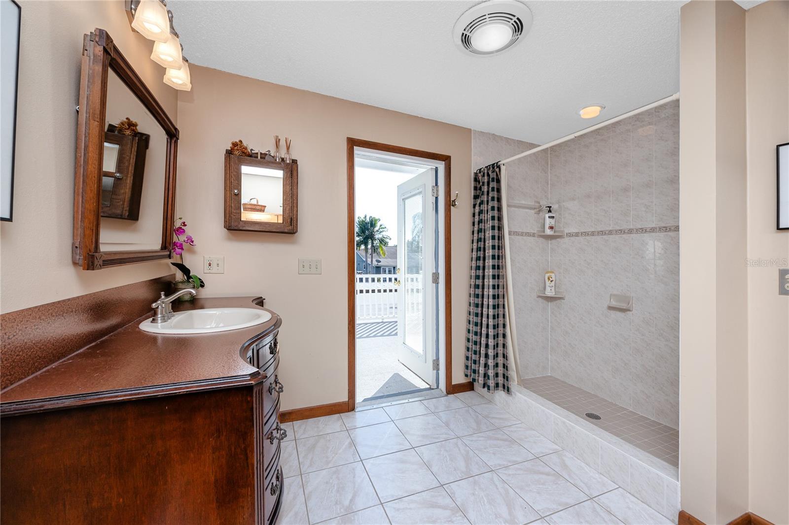 FRESH WATER ESTATES - Residential