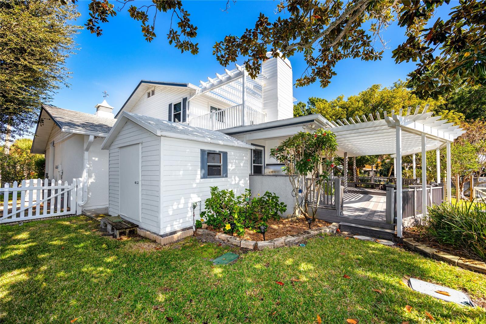 FRESH WATER ESTATES - Residential