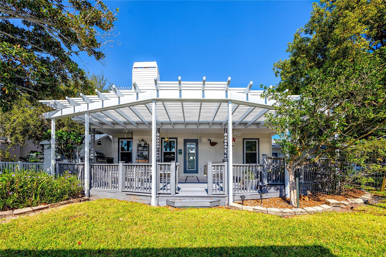 FRESH WATER ESTATES - Residential