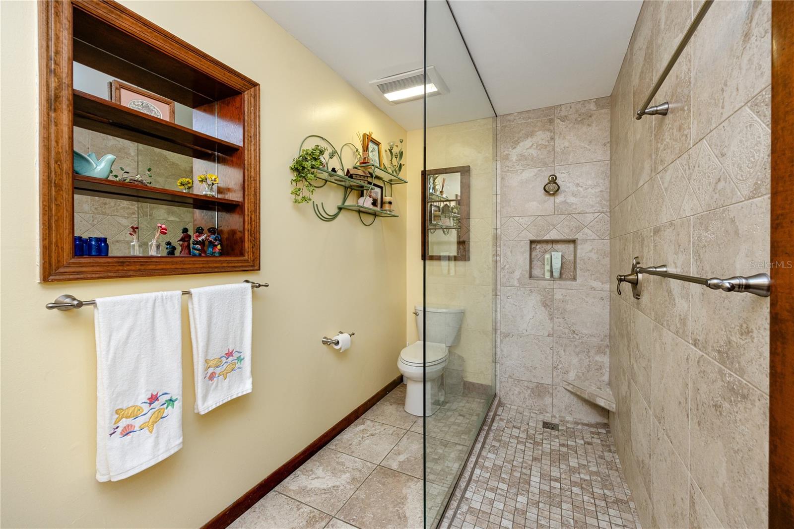 FRESH WATER ESTATES - Residential