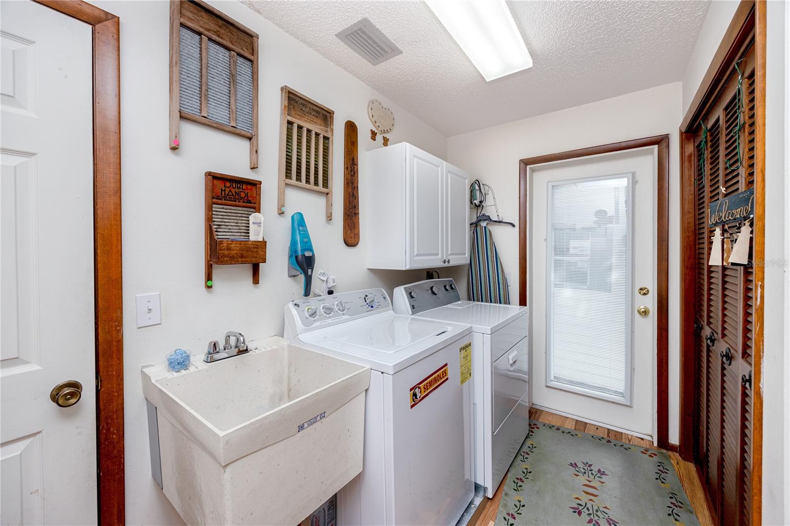 FRESH WATER ESTATES - Residential