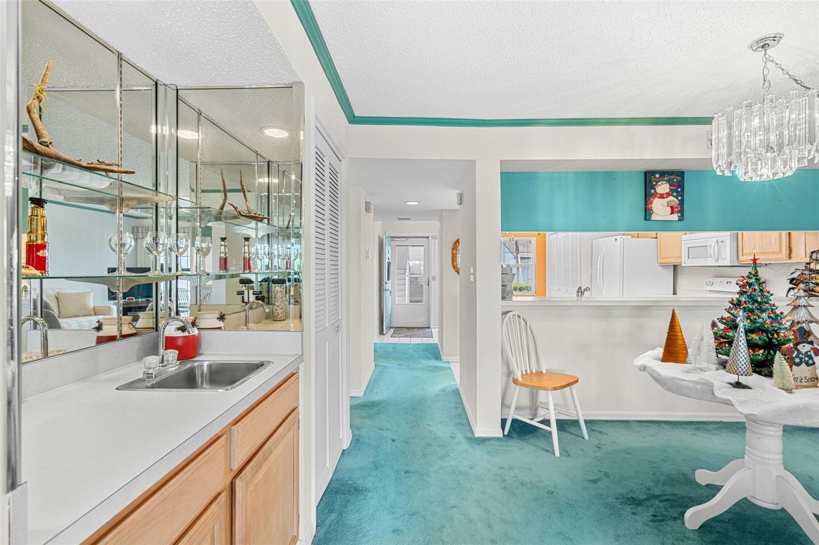 HARBOR ISLES CONDO PH XI - Residential