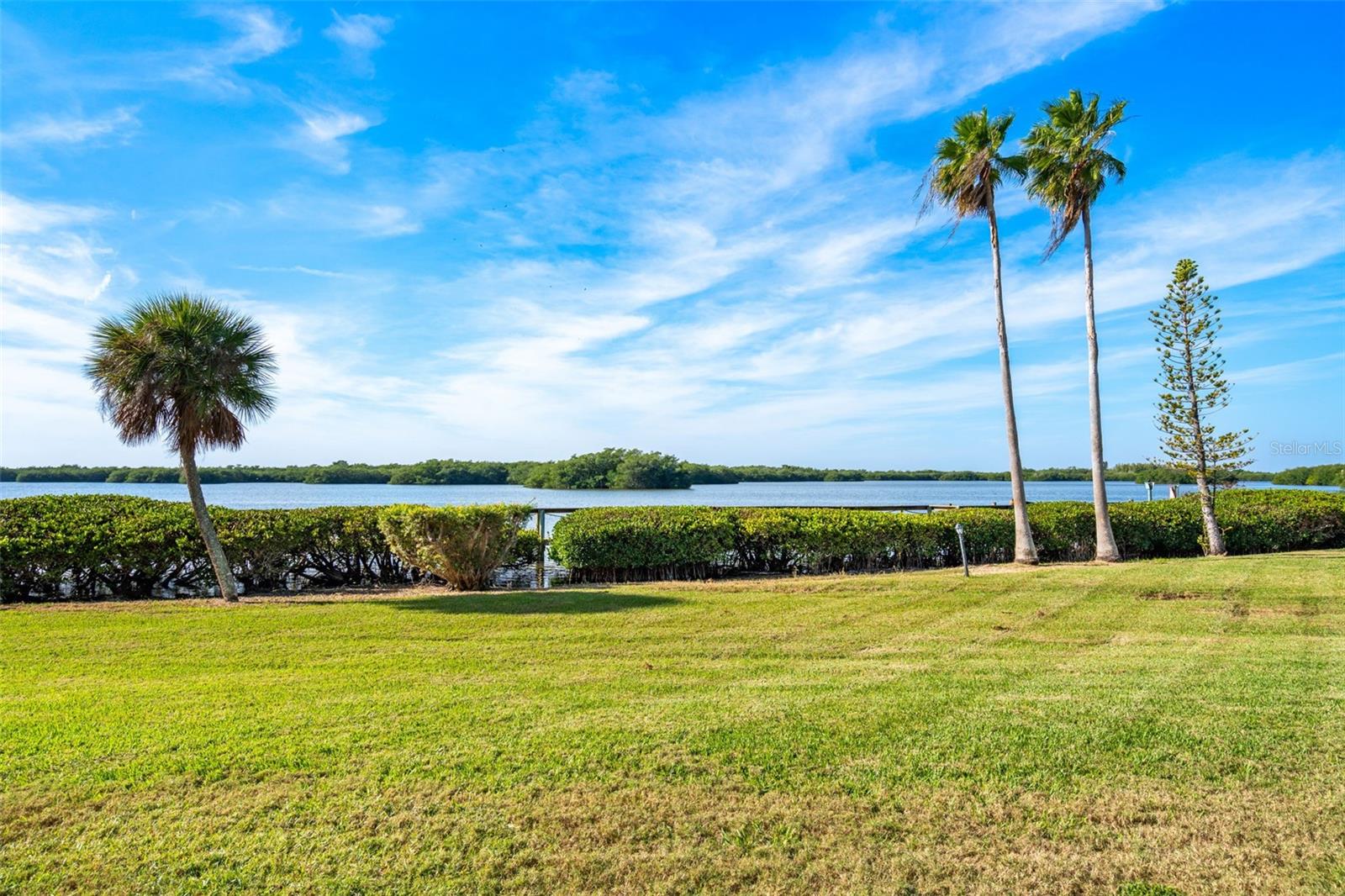 HARBOR ISLES CONDO PH XI - Residential