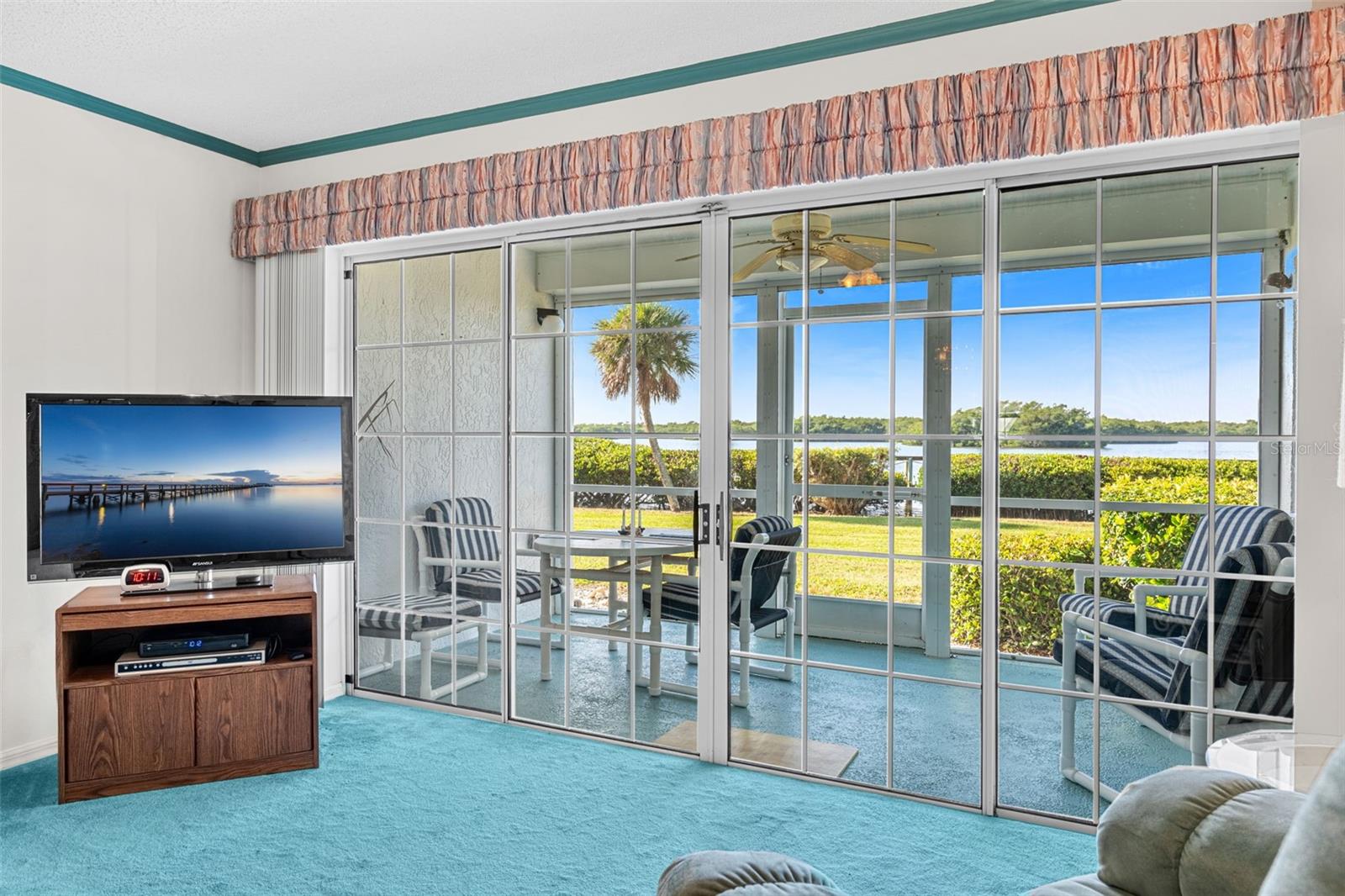 HARBOR ISLES CONDO PH XI - Residential