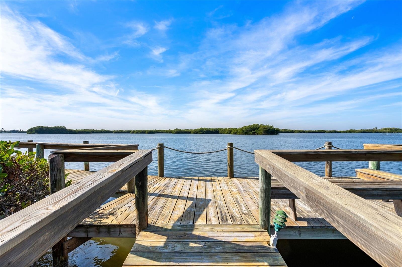 HARBOR ISLES CONDO PH XI - Residential