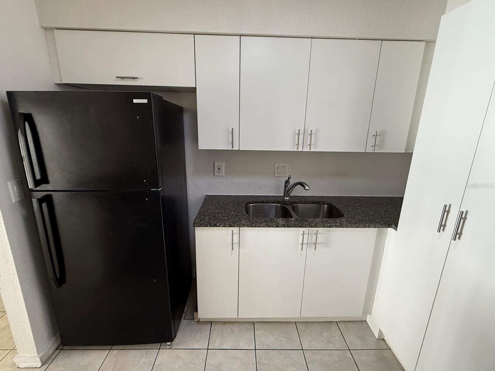 AVALON CONDO - Residential Lease