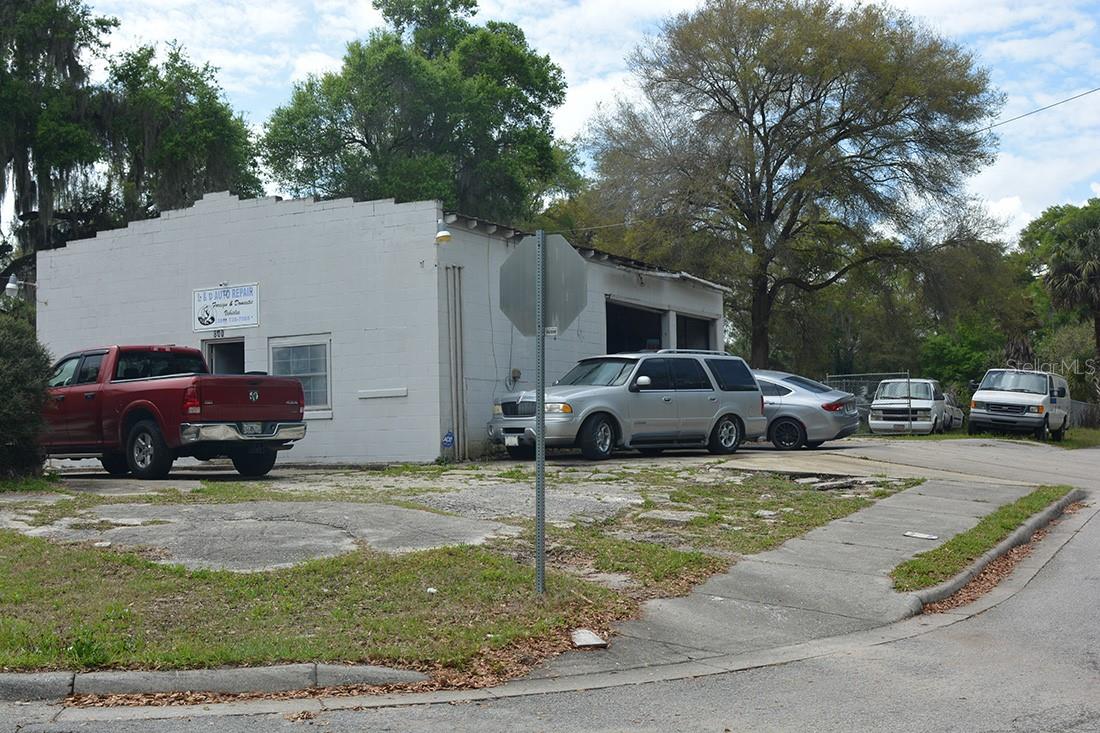 HUTCHINSONS - Commercial Sale