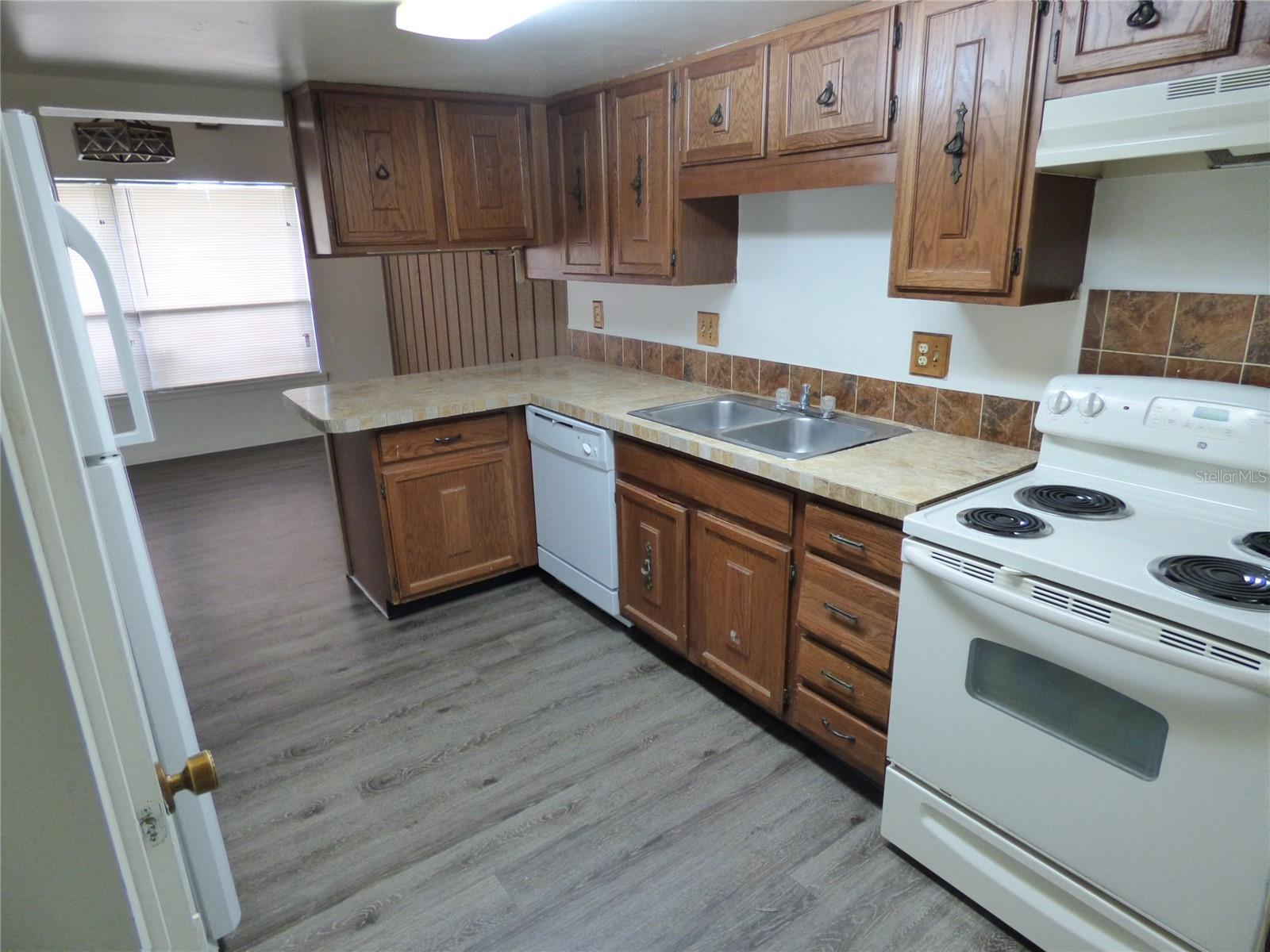 CYPRESS WOODS CONDO - Residential Lease