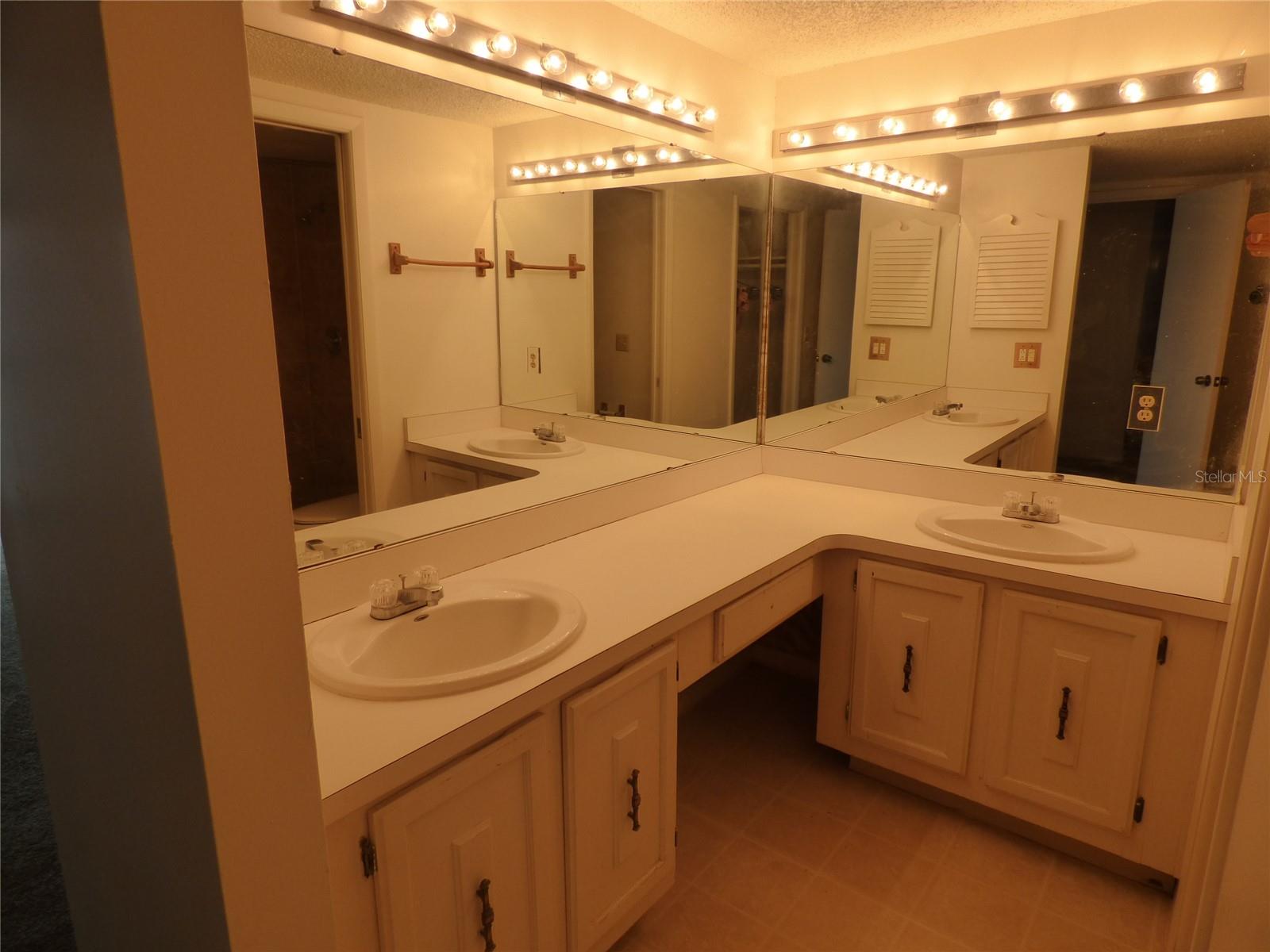 CYPRESS WOODS CONDO - Residential Lease