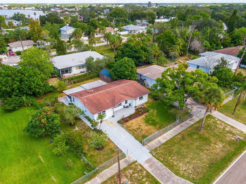 Photo of 1010 Gulf Road, Tarpon Springs, FL 34689 (MLS # TB8427518)