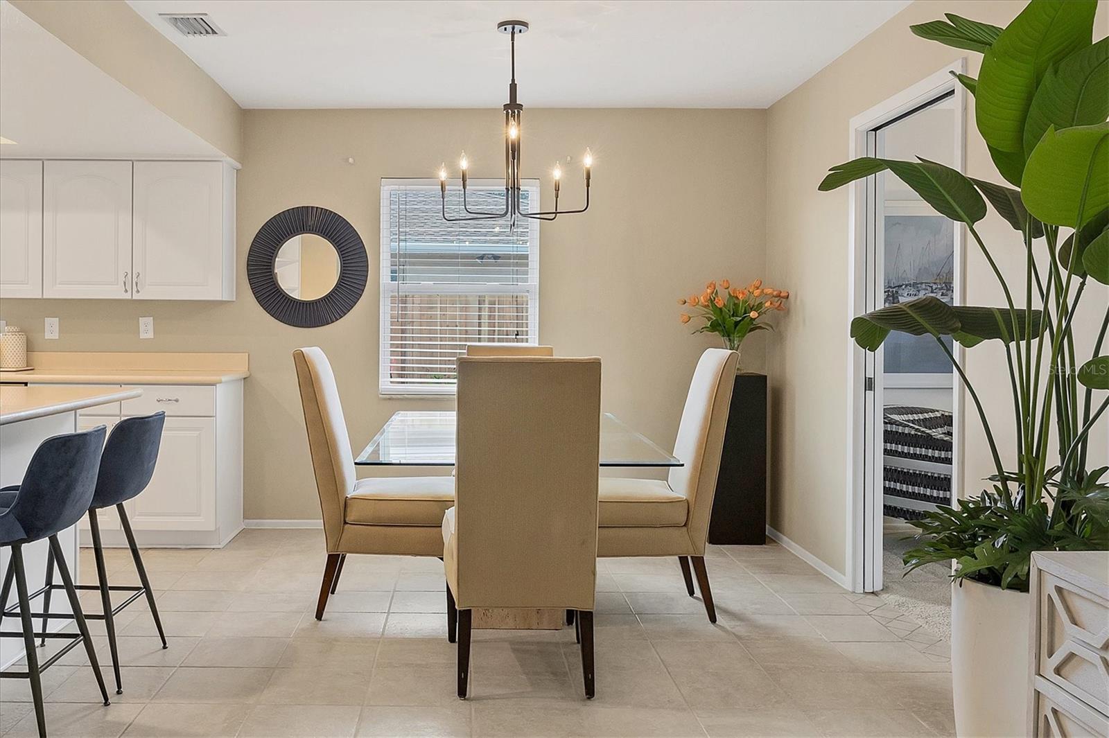 COUNTRY MEADOWS - Residential