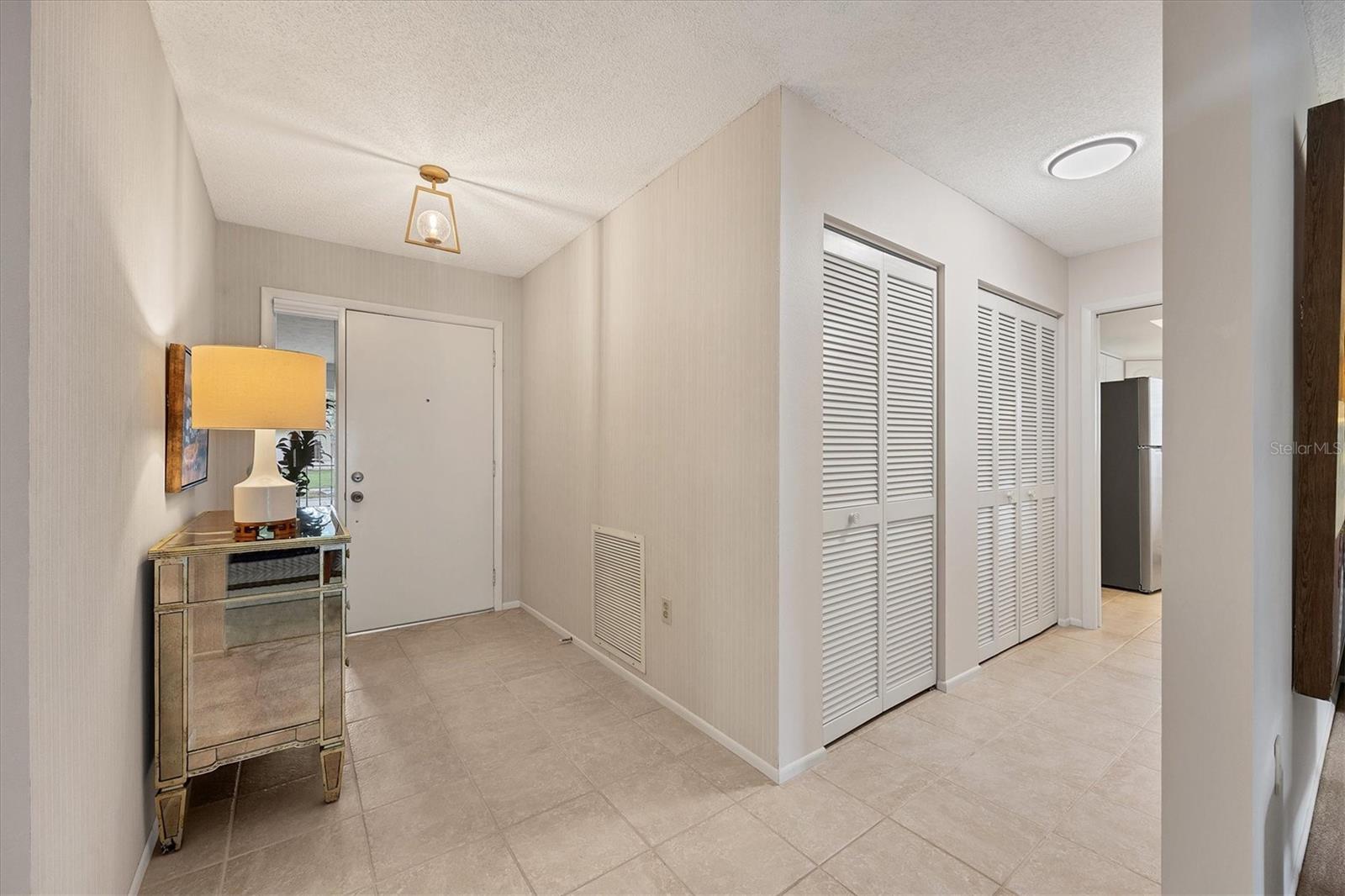 COUNTRY MEADOWS - Residential