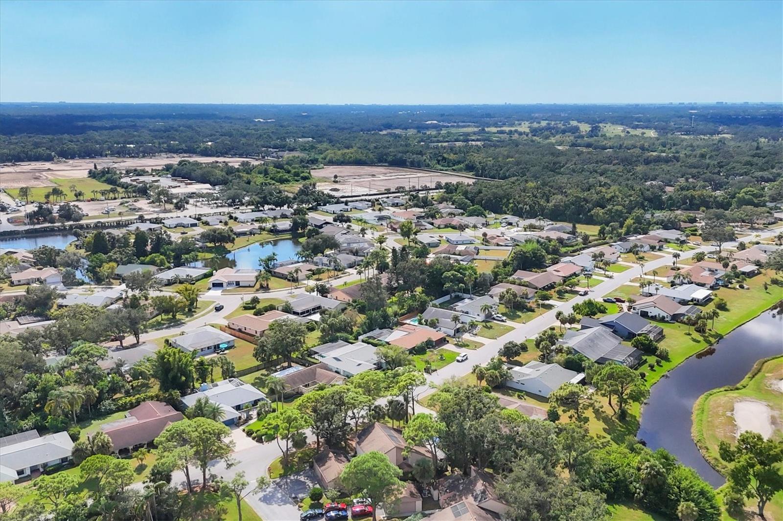 COUNTRY MEADOWS - Residential