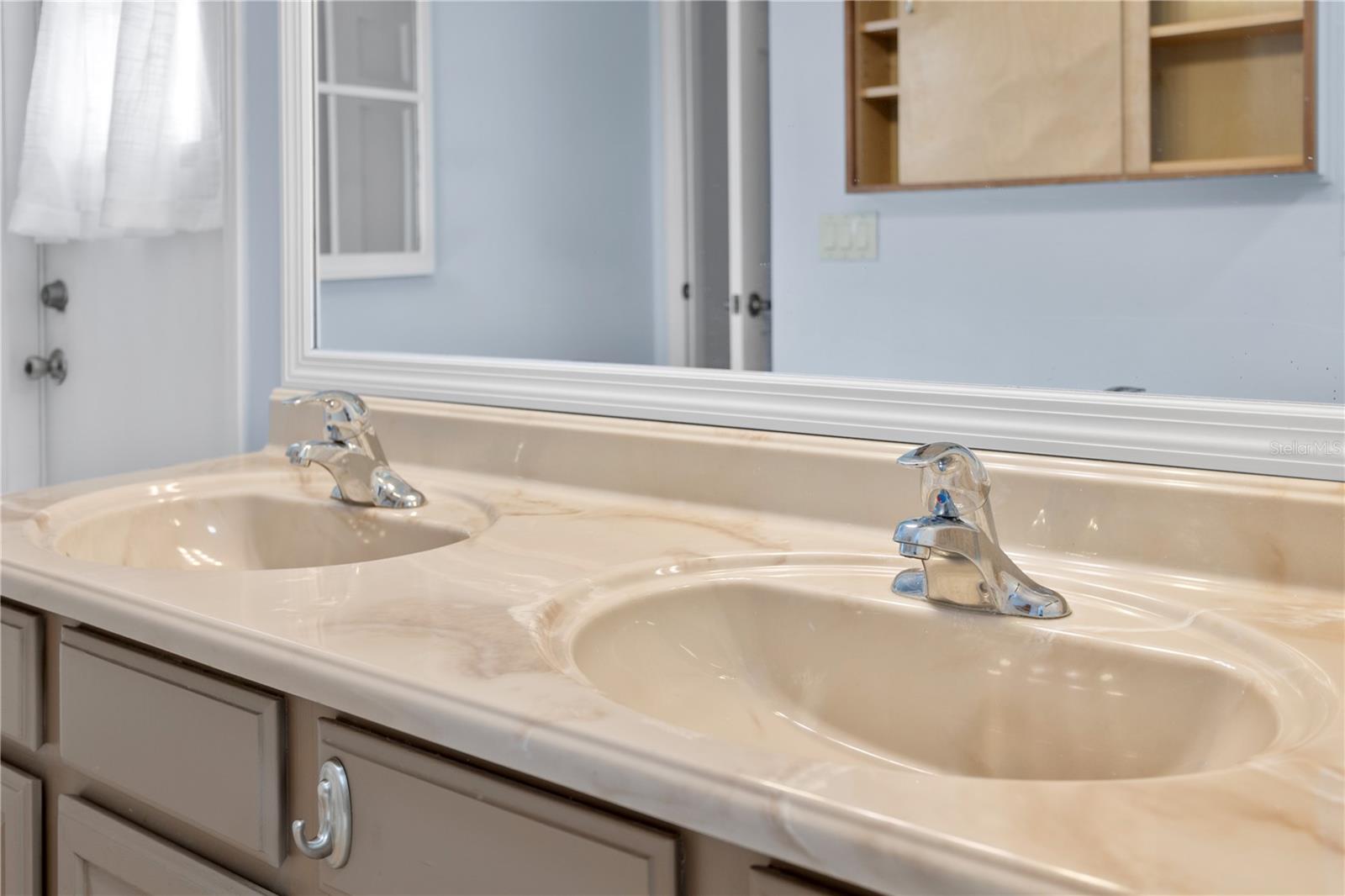 BELLE MEADE UNIT 2 - Residential