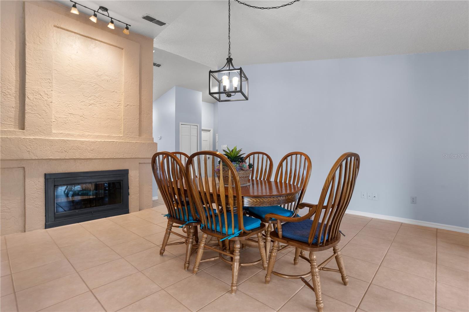 BELLE MEADE UNIT 2 - Residential