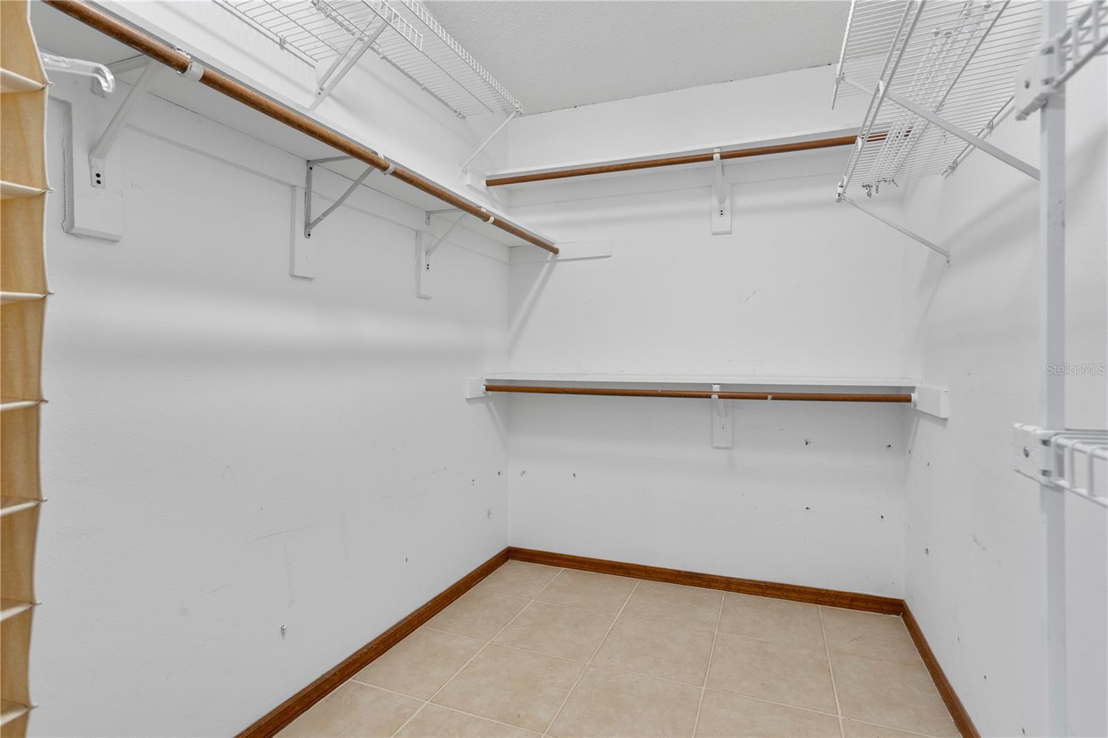 BELLE MEADE UNIT 2 - Residential