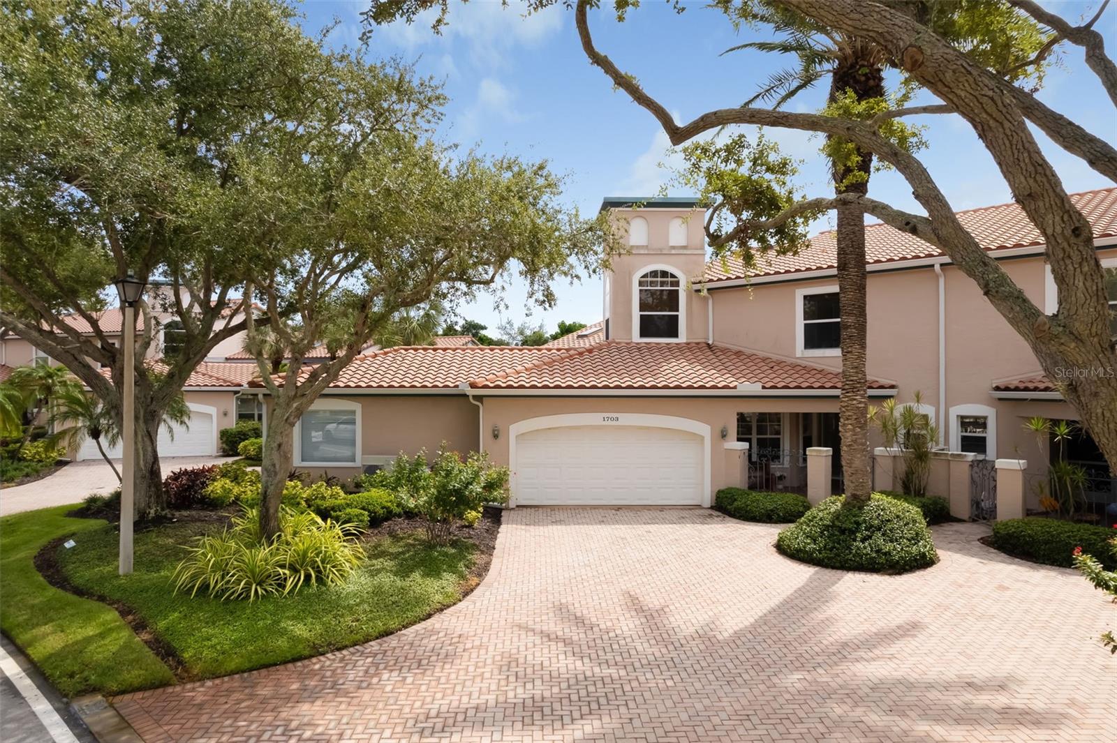 1703 STARLING DRIVE 1703