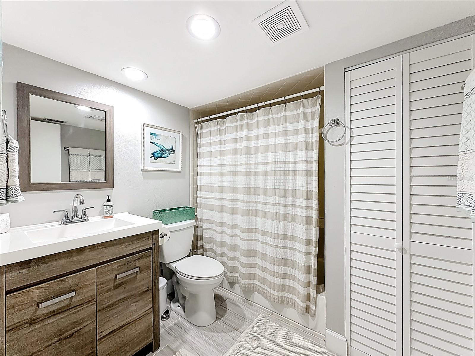 VILLAGE SANDS CONDO - Residential