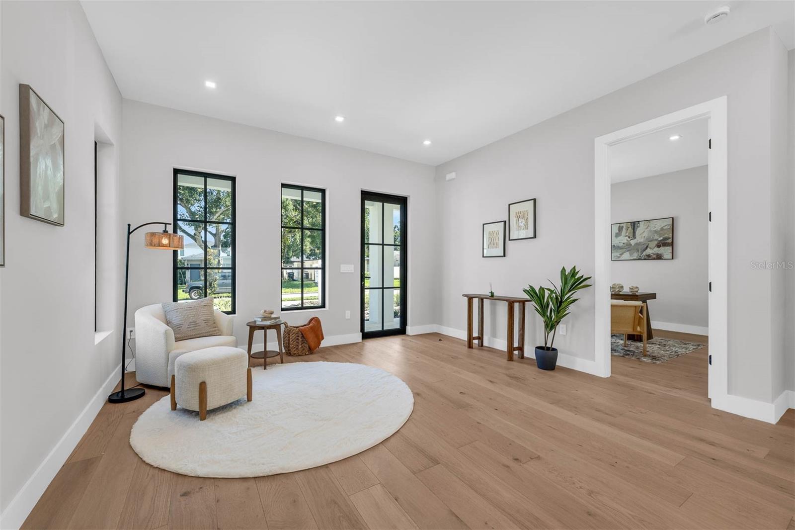22 W HAZEL STREET
