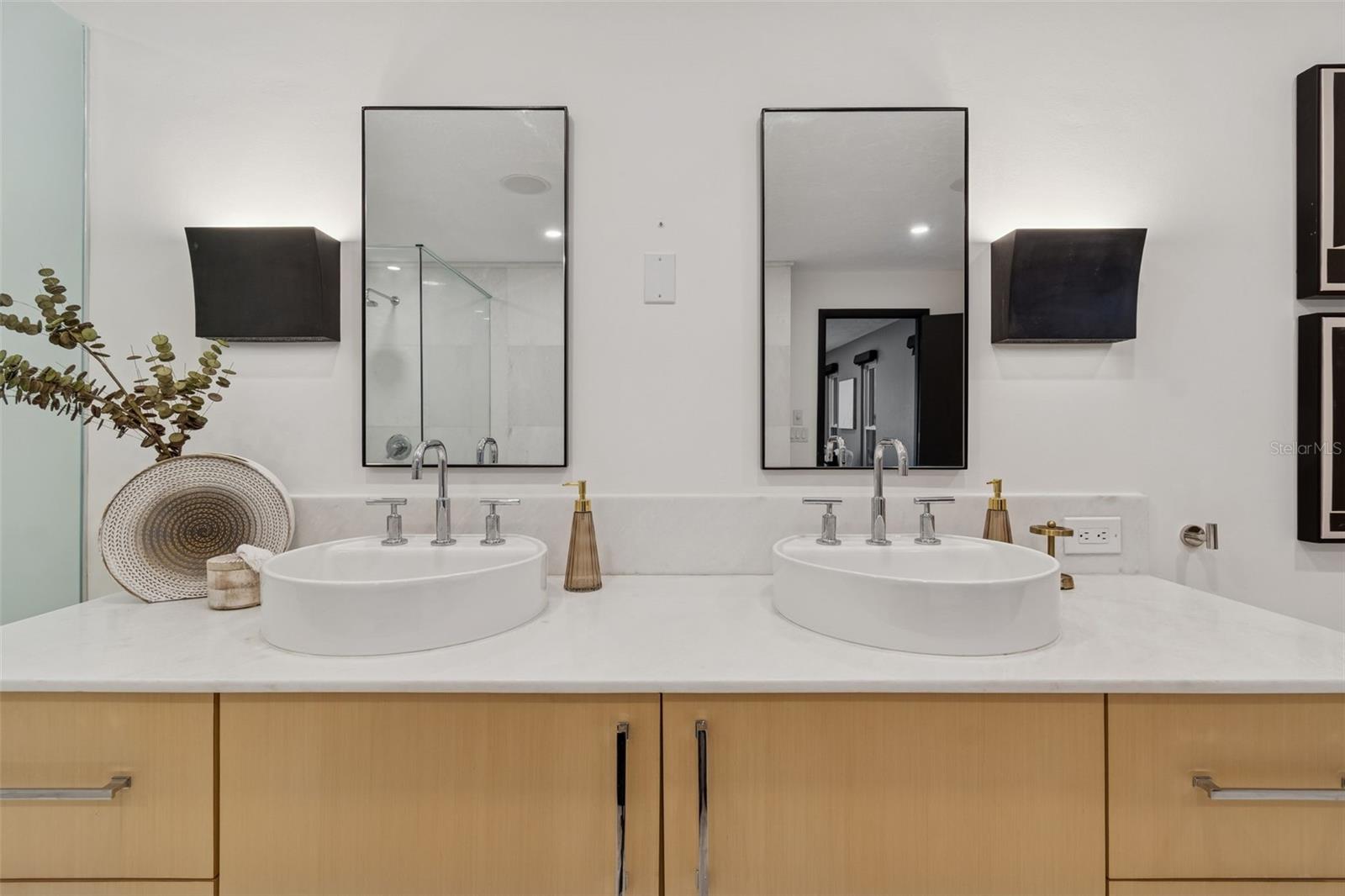 VENETIAN ISLES - Residential