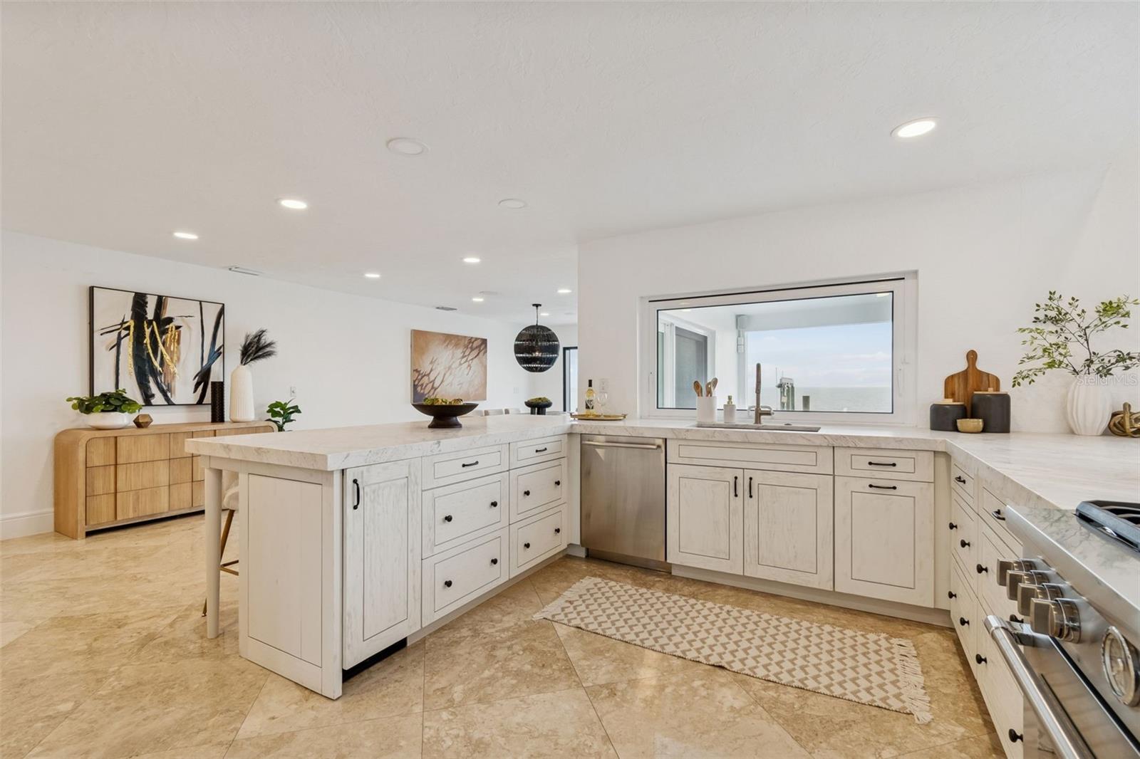 VENETIAN ISLES - Residential