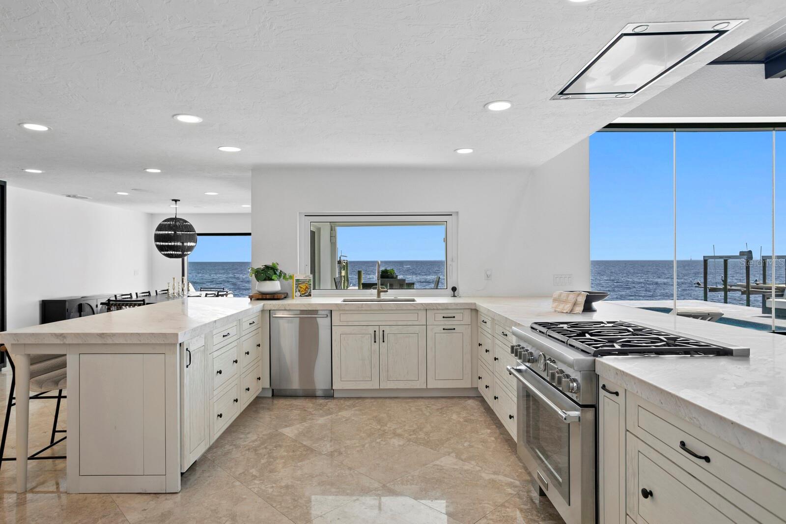 VENETIAN ISLES - Residential