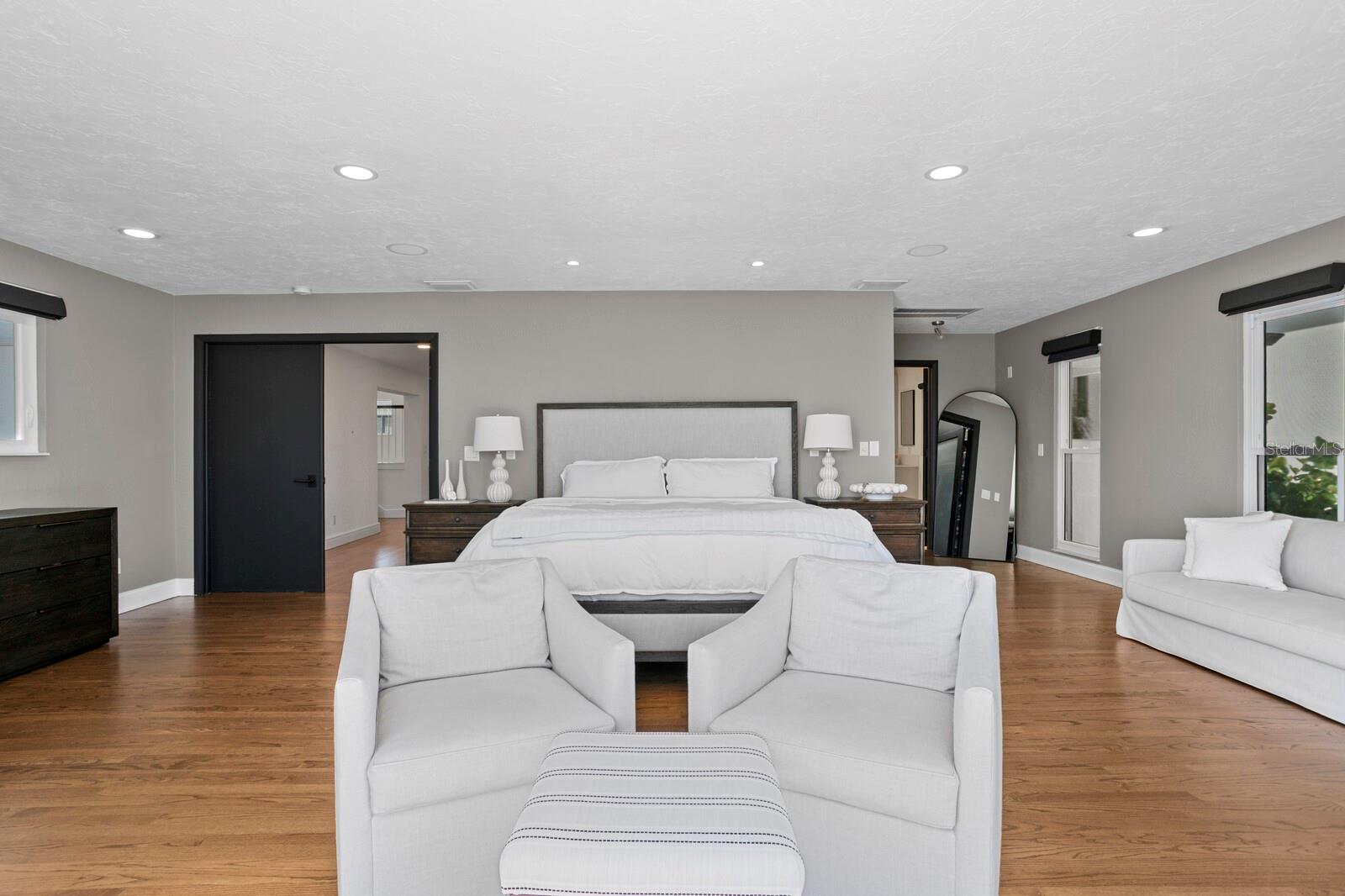 VENETIAN ISLES - Residential