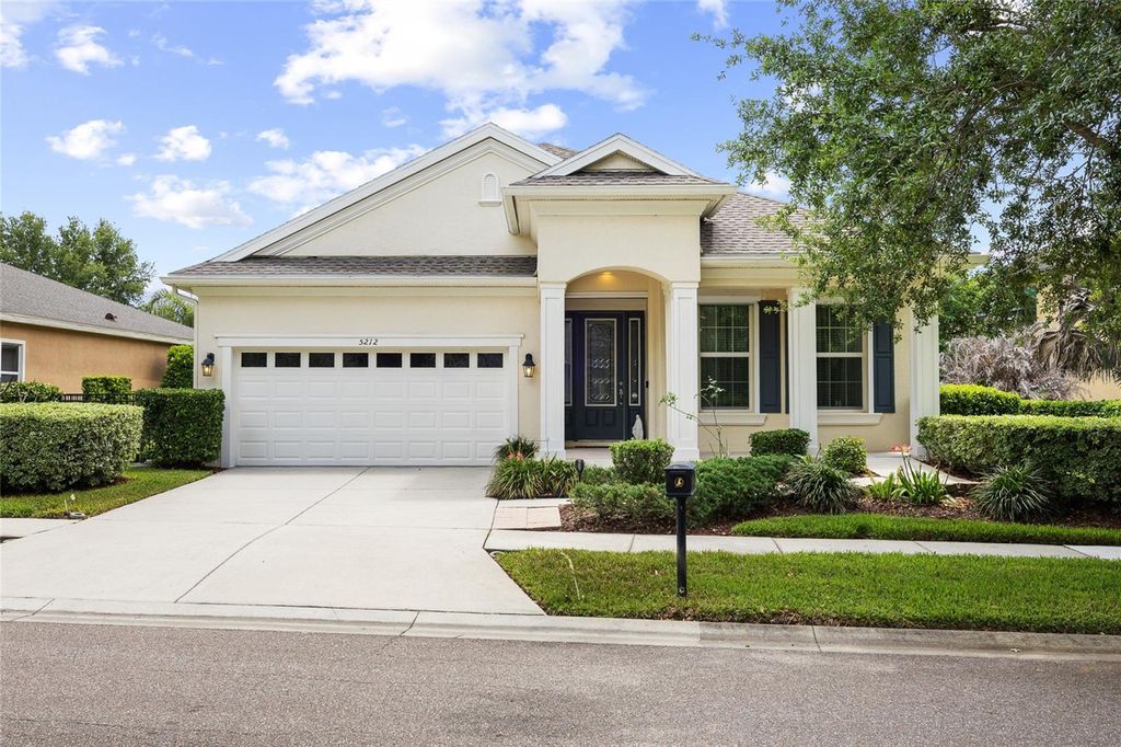 Photo of 5212 Rosefinch Place, Lithia, FL 33547 (MLS # TB8496819)