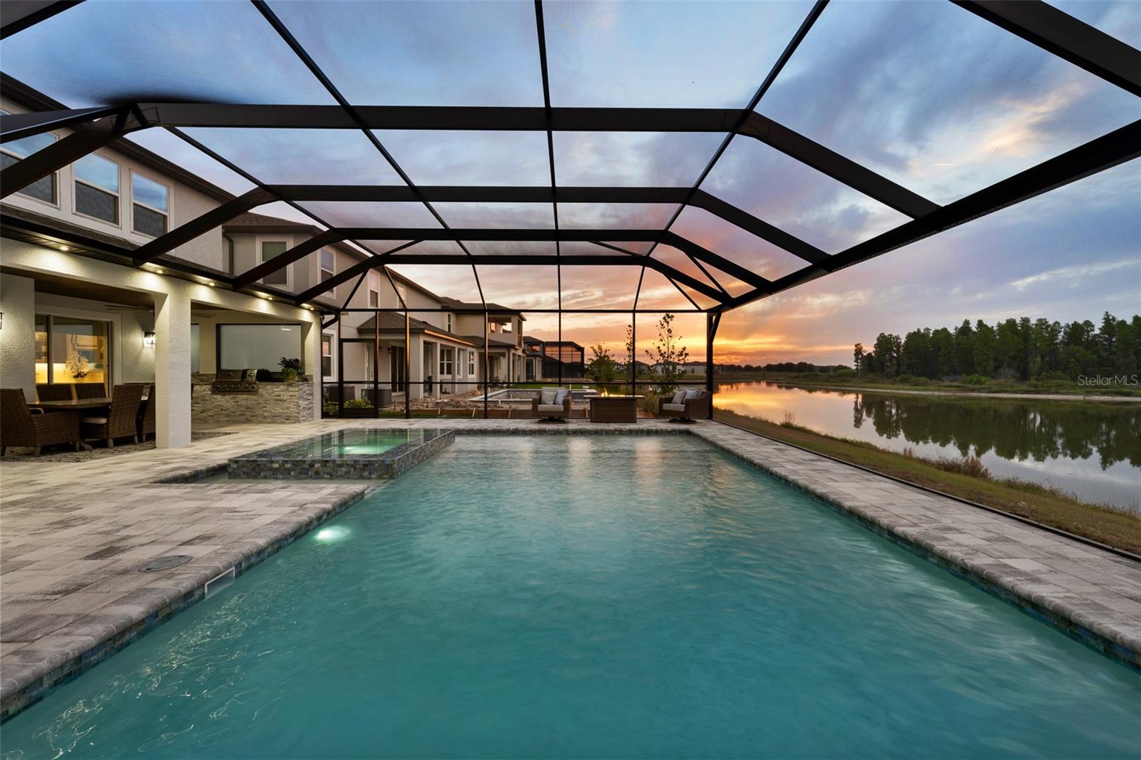 7819 NOTCHED PINE BEND