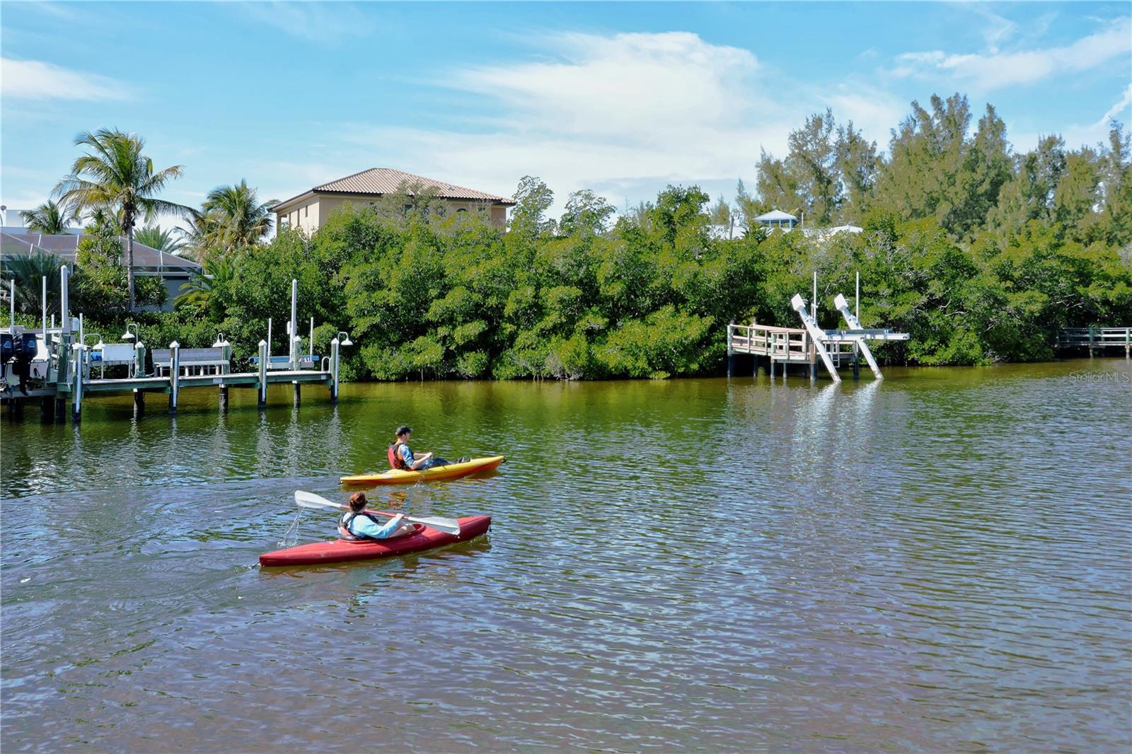 POINTE ON MIDNIGHT PASS - Residential