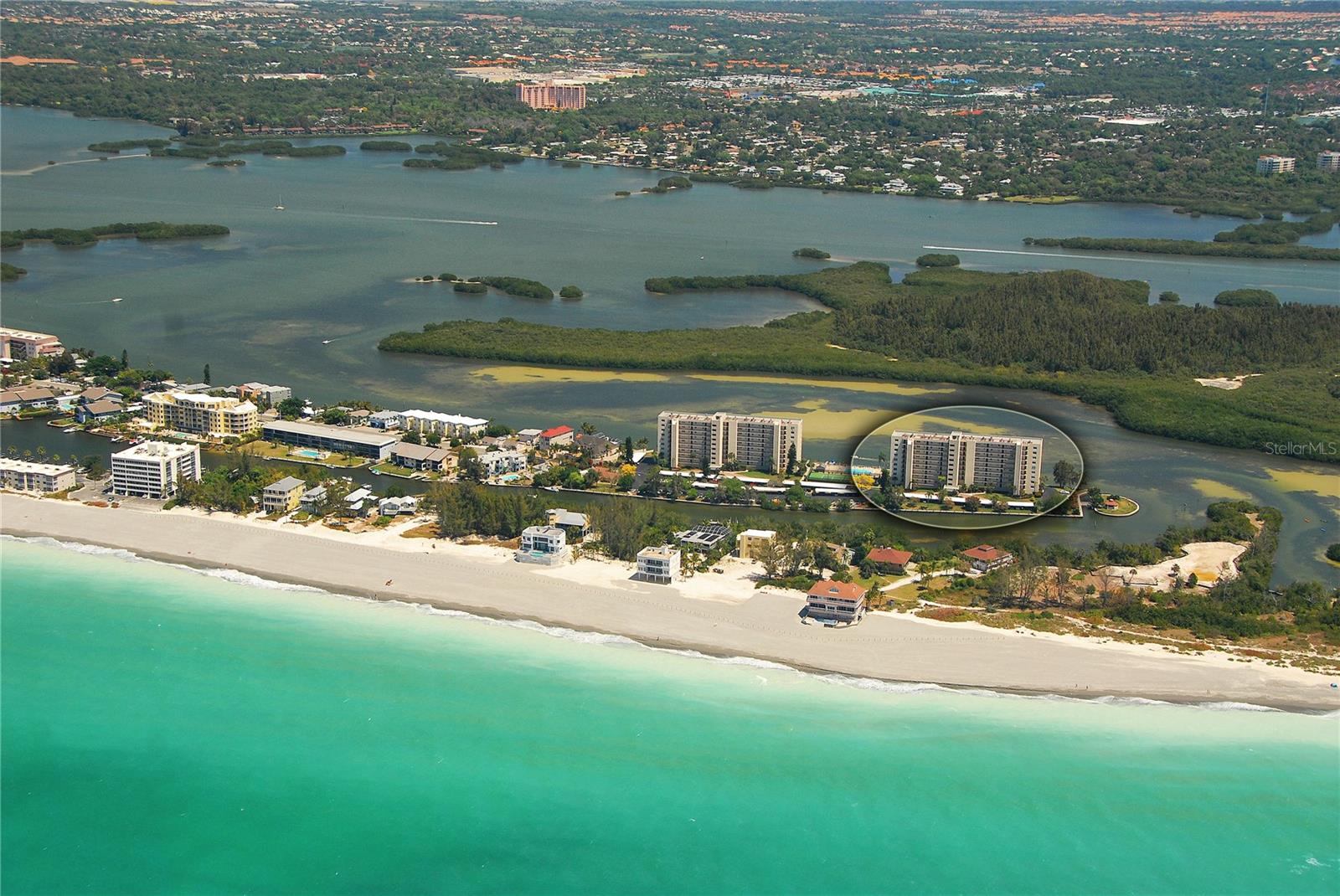 POINTE ON MIDNIGHT PASS - Residential