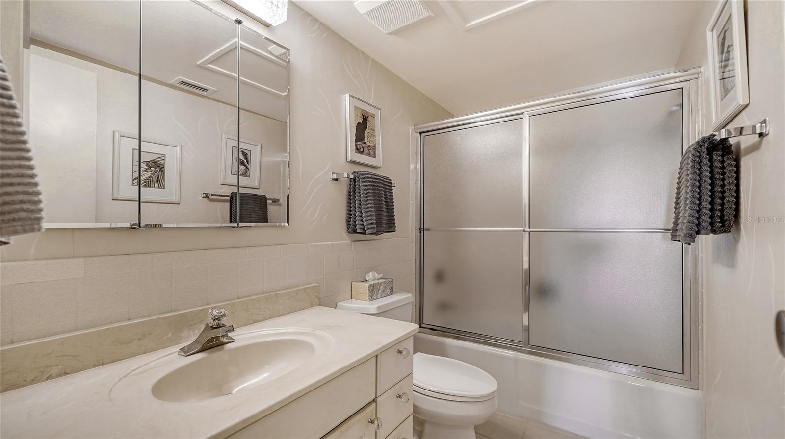 POINTE ON MIDNIGHT PASS - Residential