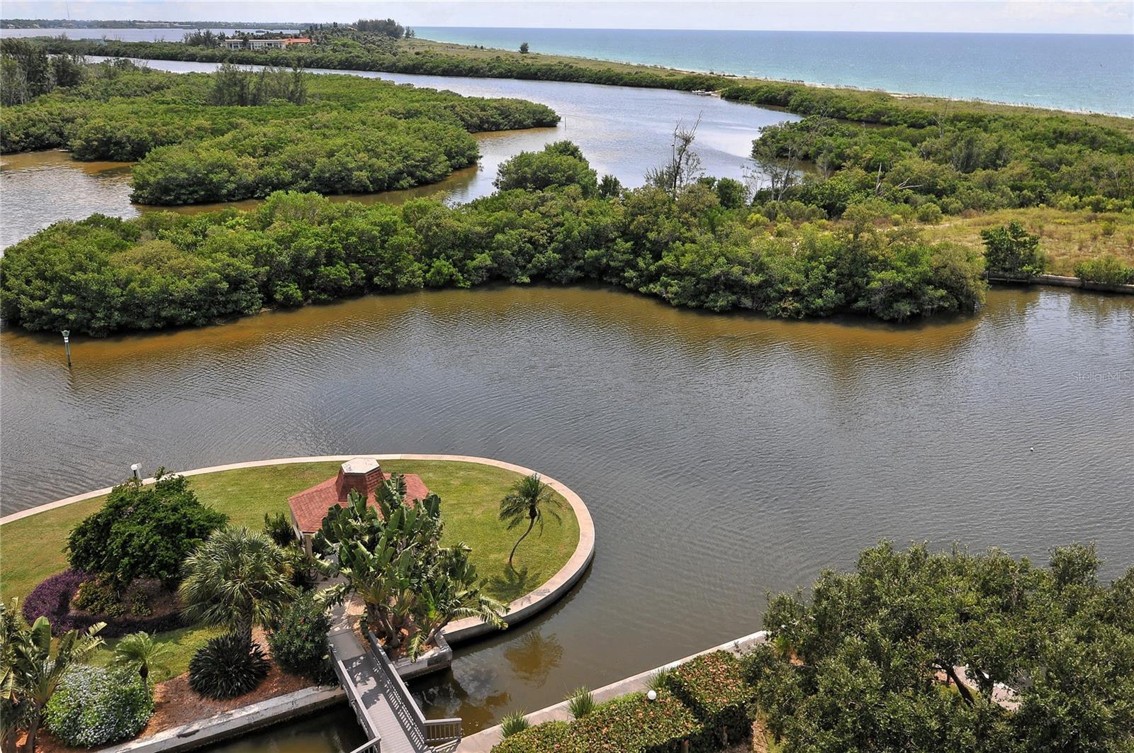 POINTE ON MIDNIGHT PASS - Residential