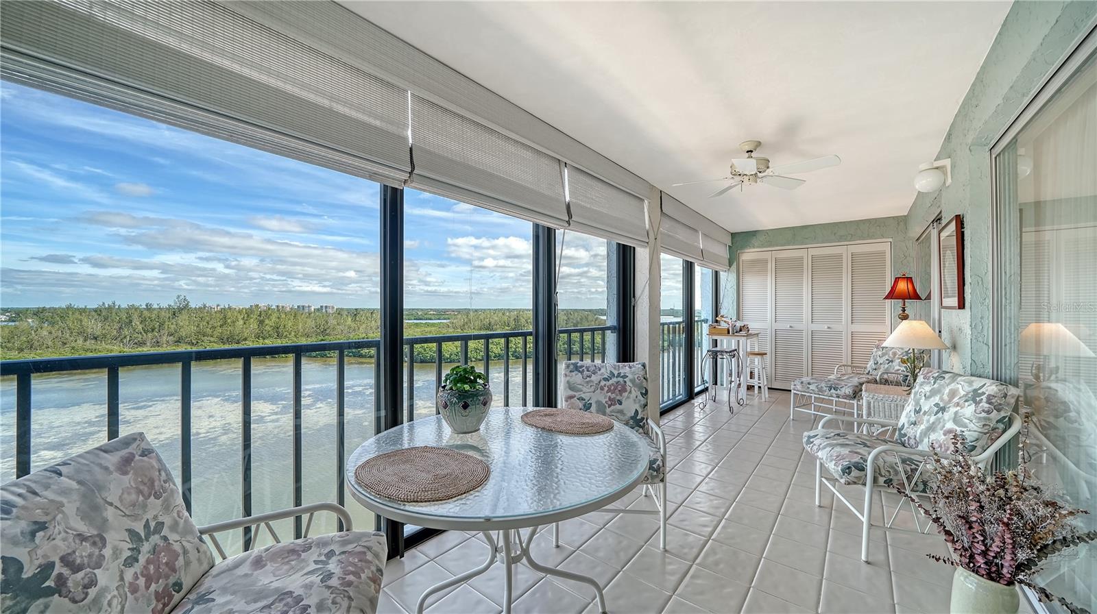 POINTE ON MIDNIGHT PASS - Residential