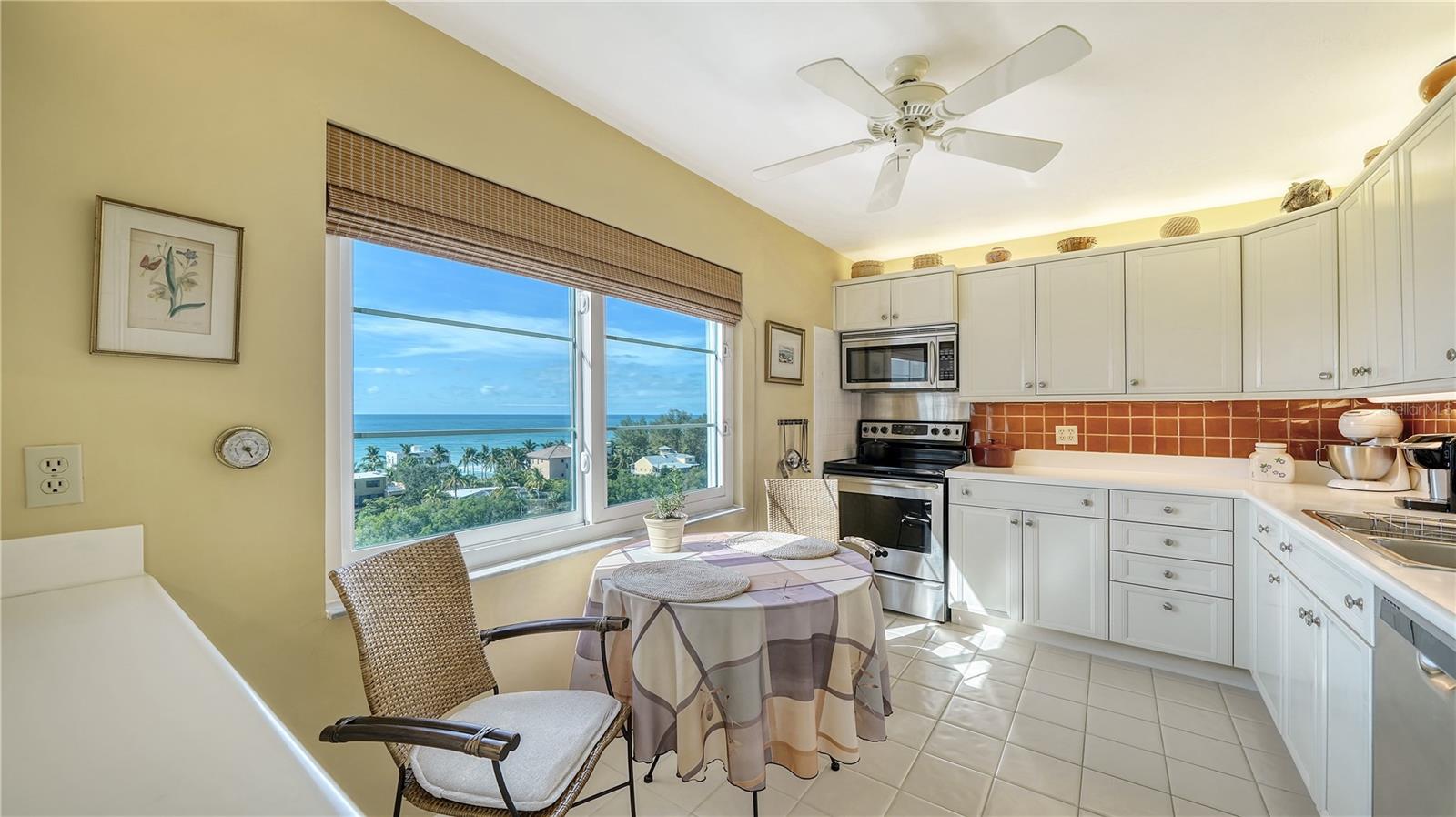 POINTE ON MIDNIGHT PASS - Residential