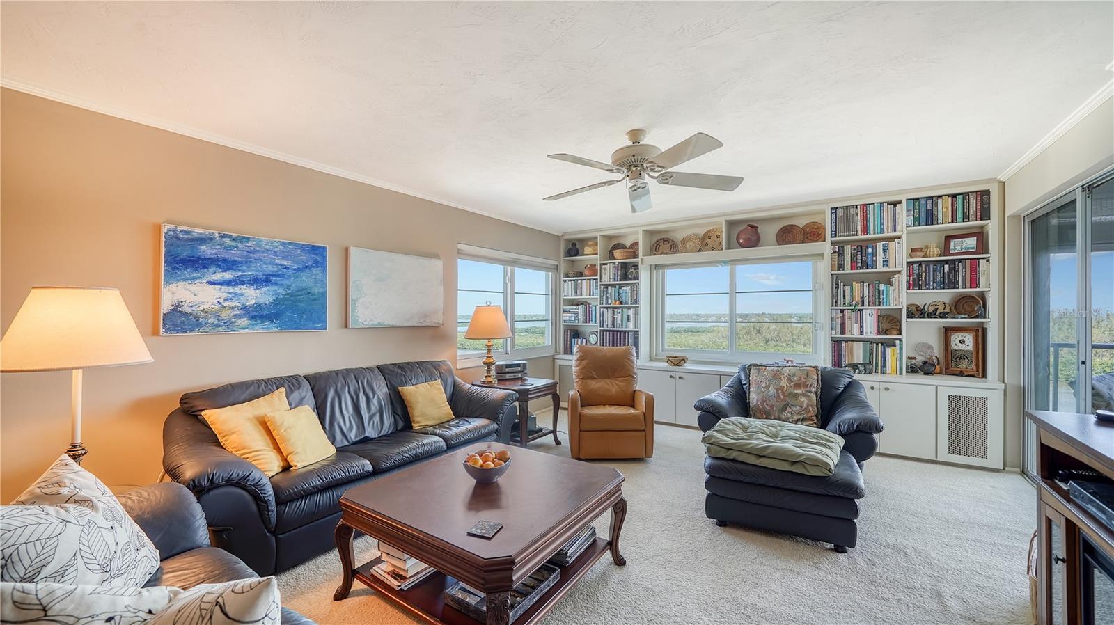 POINTE ON MIDNIGHT PASS - Residential