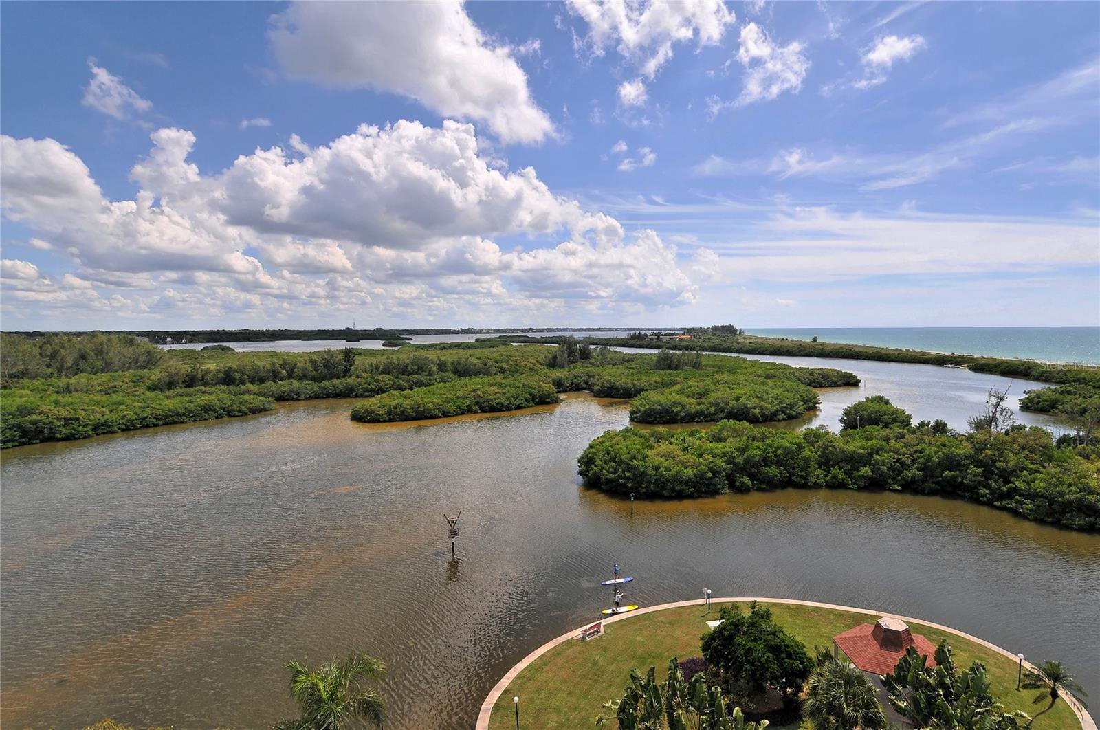 POINTE ON MIDNIGHT PASS - Residential