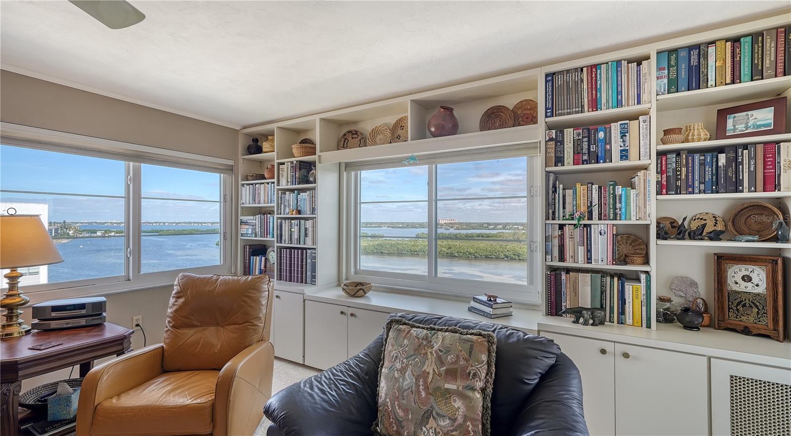 POINTE ON MIDNIGHT PASS - Residential