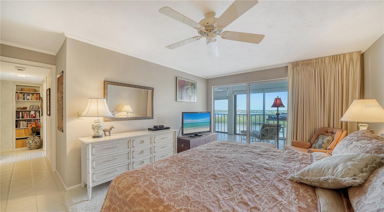 POINTE ON MIDNIGHT PASS - Residential