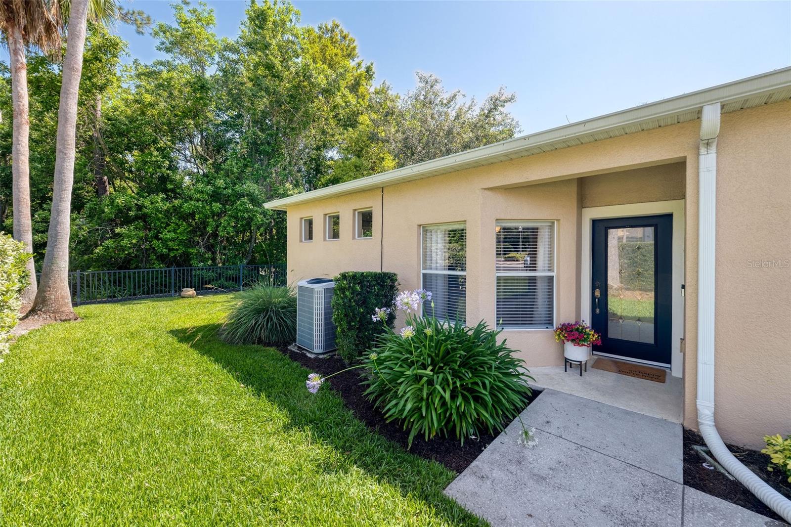 432 HARBOR WINDS COURT